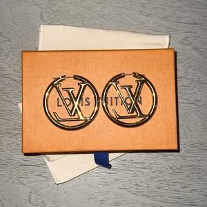 Louis Vuitton - LOUISE HOOP GM EARRINGS